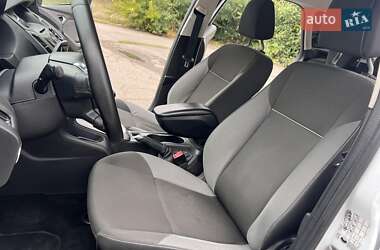 Универсал Ford Focus 2012 в 