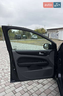 Универсал Ford Focus 2009 в 