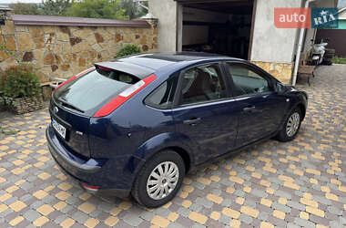 Хэтчбек Ford Focus 2006 в 