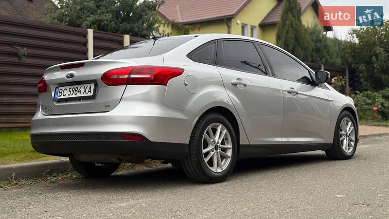 Седан Ford Focus 2017 в Киеве