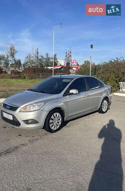 Седан Ford Focus 2010 в 