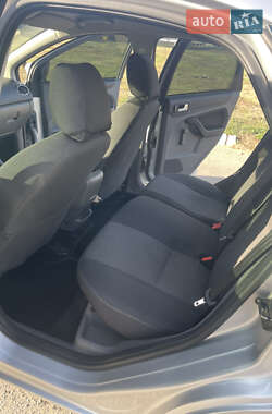 Седан Ford Focus 2010 в 