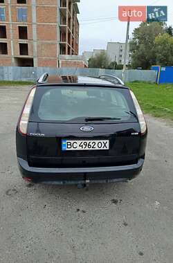 Универсал Ford Focus 2010 в 