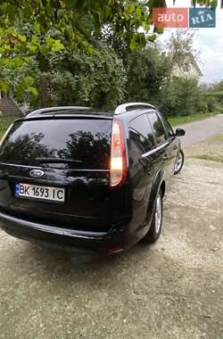 Универсал Ford Focus 2010 в 