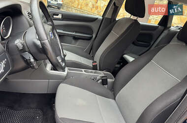 Универсал Ford Focus 2010 в 