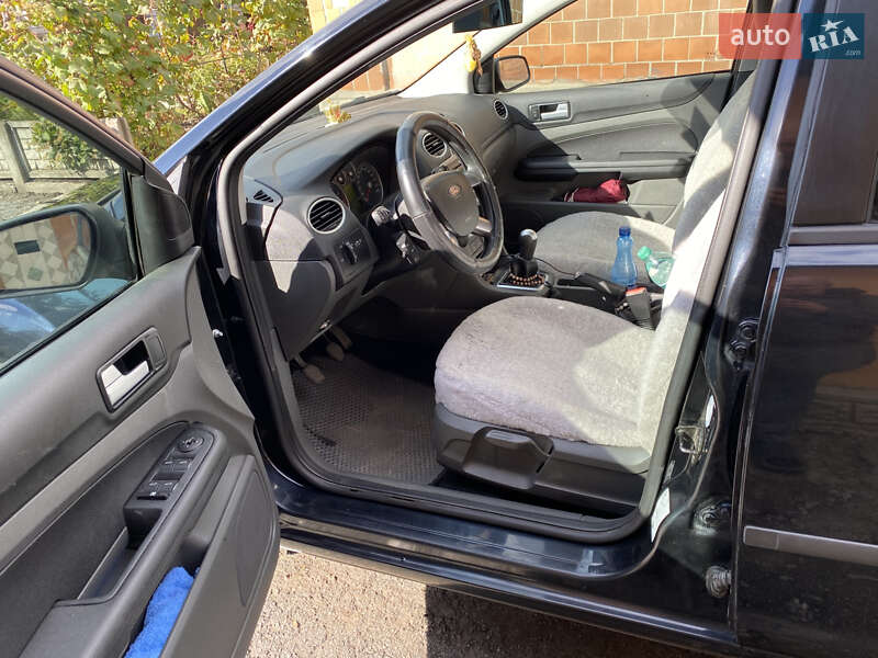 Универсал Ford Focus 2007 в Полонном