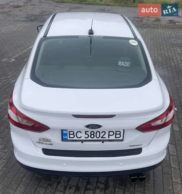 Седан Ford Focus 2013 в Стрию