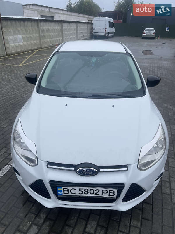 Седан Ford Focus 2013 в Стрию