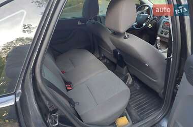 Хэтчбек Ford Focus 2007 в 