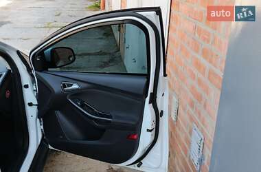 Седан Ford Focus 2012 в 
