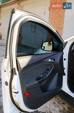 Седан Ford Focus 2012 в 