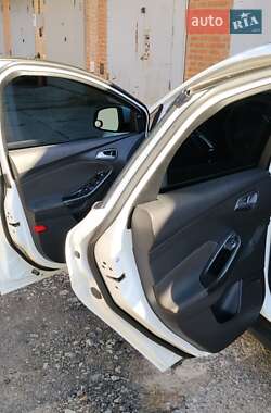 Седан Ford Focus 2012 в 