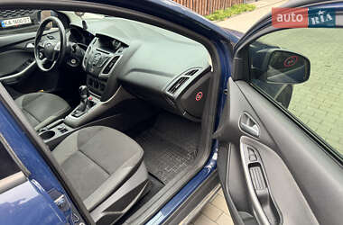 Хэтчбек Ford Focus 2013 в 