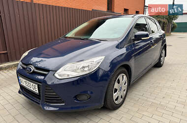 Хэтчбек Ford Focus 2013 в 