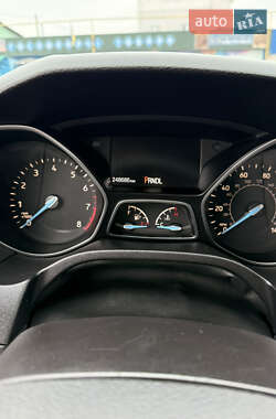 Седан Ford Focus 2015 в 