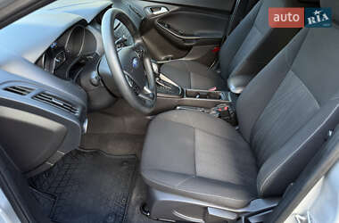 Седан Ford Focus 2017 в 