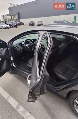 Хетчбек Ford Focus 2013 в 