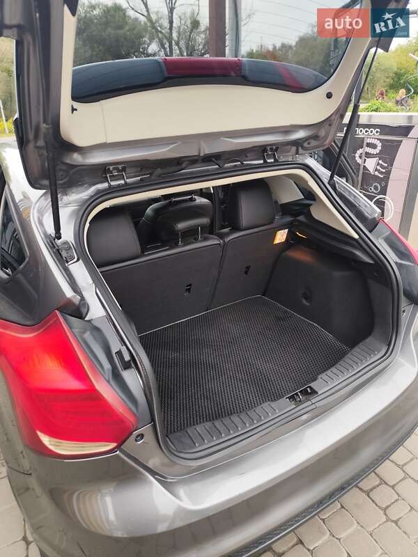 Хэтчбек Ford Focus 2013 в Ирпене