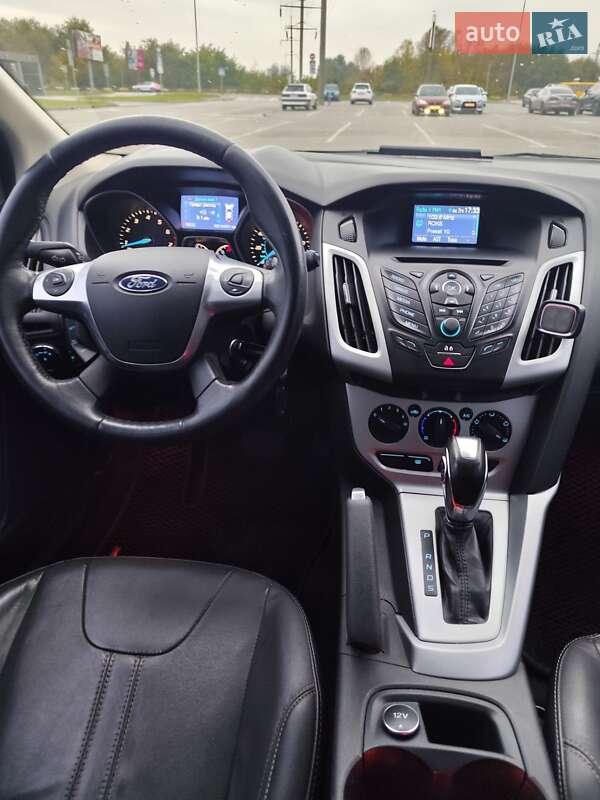 Хэтчбек Ford Focus 2013 в Ирпене