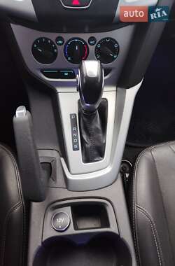 Хетчбек Ford Focus 2013 в 