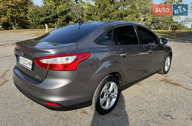 Седан Ford Focus 2013 в 