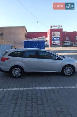 Универсал Ford Focus 2015 в 