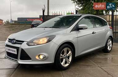 Хэтчбек Ford Focus 2013 в 