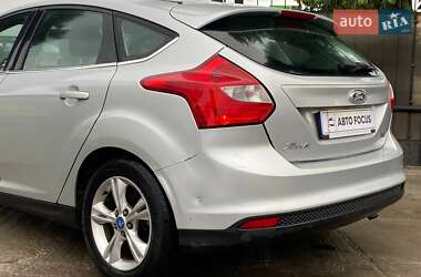 Хэтчбек Ford Focus 2013 в 