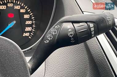 Хэтчбек Ford Focus 2013 в 