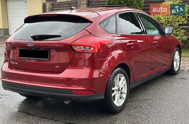 Хэтчбек Ford Focus 2016 в 