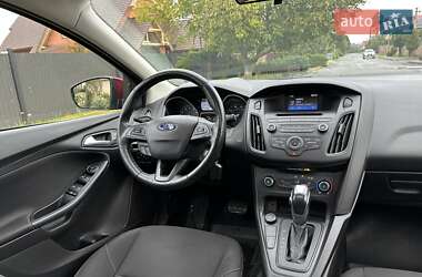 Хэтчбек Ford Focus 2016 в 