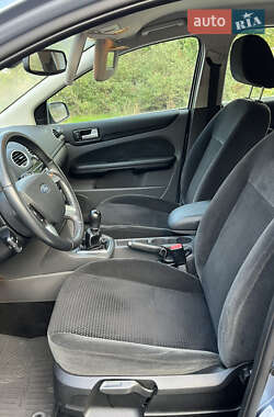 Хэтчбек Ford Focus 2007 в 