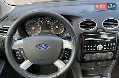 Хэтчбек Ford Focus 2007 в 