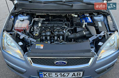 Хэтчбек Ford Focus 2007 в 