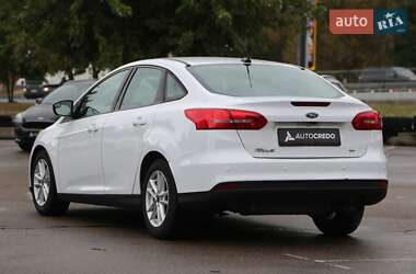 Седан Ford Focus 2016 в 