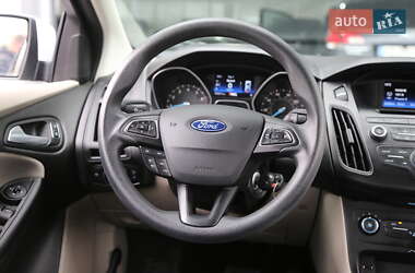 Седан Ford Focus 2016 в 