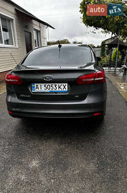 Седан Ford Focus 2016 в 