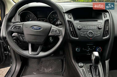 Седан Ford Focus 2016 в 