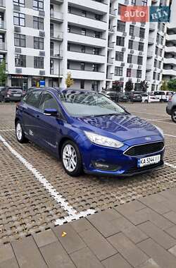Хэтчбек Ford Focus 2015 в 