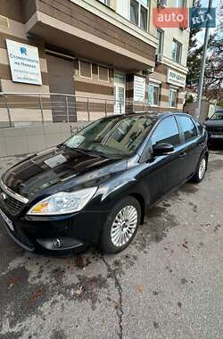 Хетчбек Ford Focus 2010 в 