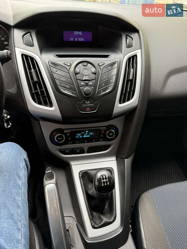 Хетчбек Ford Focus 2012 в Сумах
