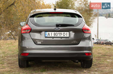 Хэтчбек Ford Focus 2016 в 