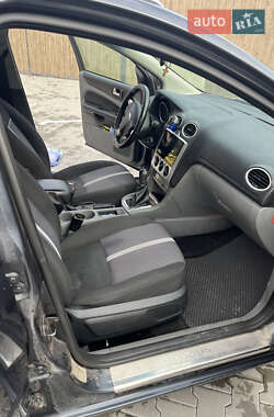 Универсал Ford Focus 2010 в 