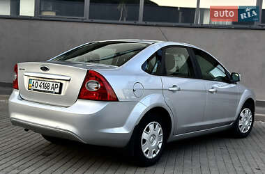 Седан Ford Focus 2009 в 