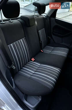 Седан Ford Focus 2009 в 