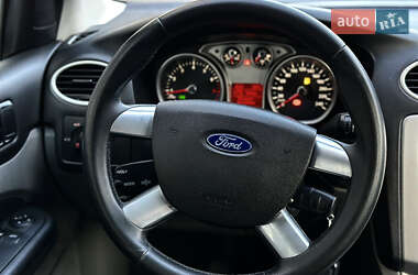 Седан Ford Focus 2009 в 