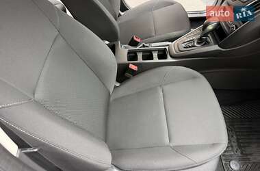 Хэтчбек Ford Focus 2015 в 