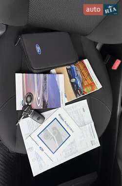 Хэтчбек Ford Focus 2015 в 