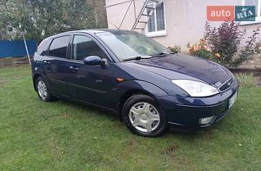 Хэтчбек Ford Focus 2002 в 