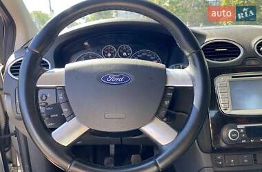 Хэтчбек Ford Focus 2007 в 
